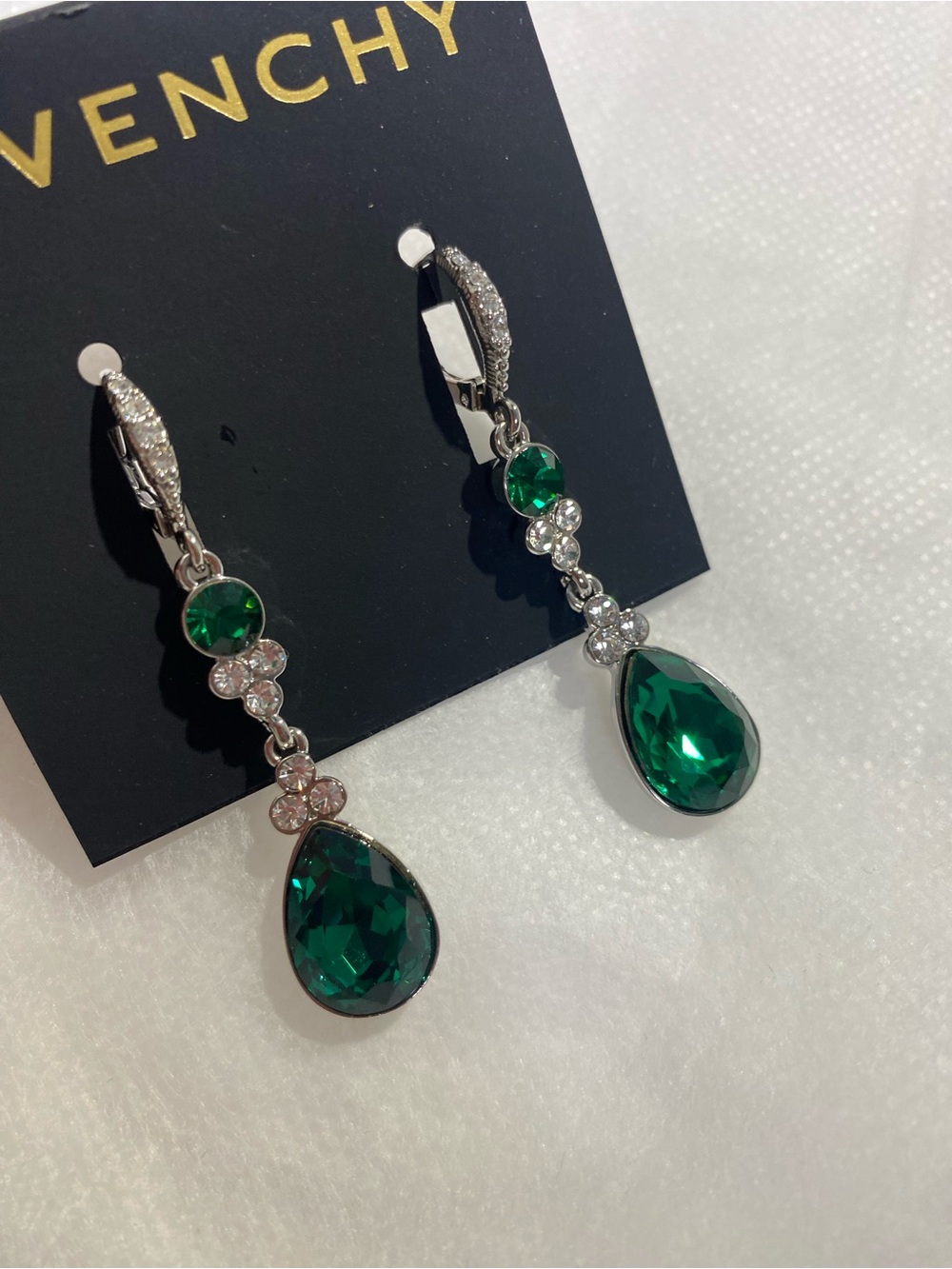 Givenchy earrings - Picture 5 of 7